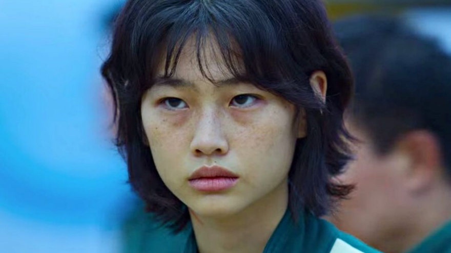 Sao phim "Squid game" vượt Song Hye Kyo, cán mốc 12,6 triệu người theo dõi trên Instagram